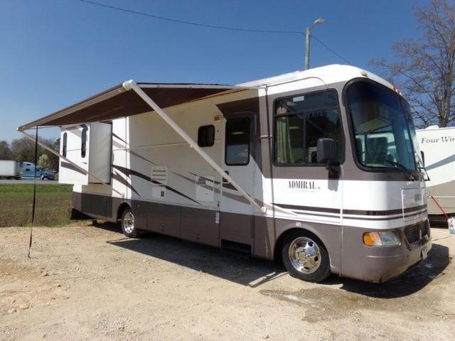 5 Minutes Walk Bio-Bay Stations-Restaurants - Beaches 212 Cll Acacia Rv Camper In Front Vieques Exterior foto
